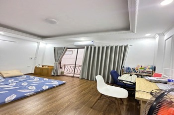 Bán nhà mới đẹp Đội Cấn, thang máy, full nội thất, ô tô tránh, ngõ thông
