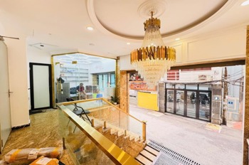 Bán tòa nhà Võ Chí Công - 180m2, 9 tầng, mặt tiền 8m, lô góc, 77 CHDV - 82 tỷ (TL)