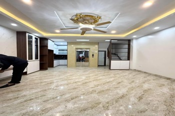 Nhà Mới 5 Tầng, Thang Máy, Nội Thất Full - Tứ Liên - 8.68 Tỷ