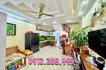 Bán nhà Minh Khai - Hòa Bình 7, 35m², 5 Tầng, 7.95 Tỷ - 40m Ra Ô Tô