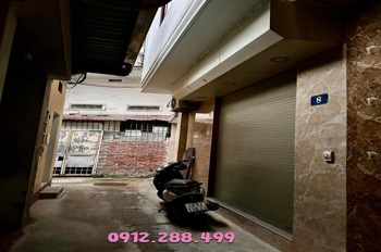 Bán nhà Hai Bà Trưng 25m² 5 Tầng, Lô Góc, Giá 5.7 Tỷ