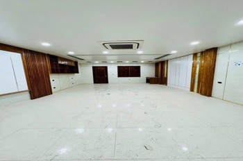 Bán nhà mặt phố Khâm Thiên, Đống Đa - 83m2, 5 Tầng, Mặt Tiền 4.1m - Giá 56 tỷ