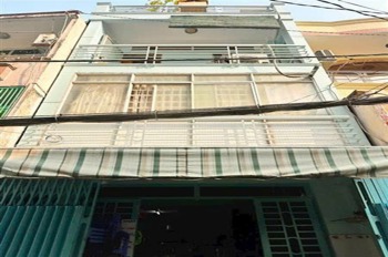 Nhà vuông 3 tầng, hẻm xe hơi thông thoáng, P.Bến Nghé, Q.1 – Giá 4.8 tỷ