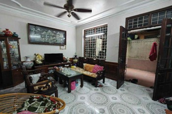 Nhà phố Vọng - 75m2 - Giá 14 tỷ - Vị trí đẹp - 3 Tầng - Full tiện ích
