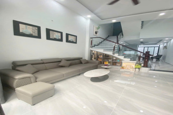 Bán gấp nhà 160 Nguyễn Văn Quỳ Quận 7- oto – Nhà đẹp xuất sắc, vào ở ngay