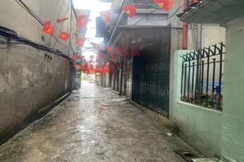 Bán Nhà Mặt Ngõ Đường Láng - 78m2, MT 4.4m, Giá 10 tỷ - Vị Trí Đắc Địa