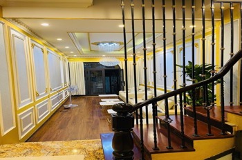 Bán nhà nghi tàm 5 tầng, thang máy, 2 thoáng - Vị trí đẹp, giá 18 tỷ
