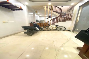 Bán nhà Ba Đình - Vĩnh Phúc 33m² Ngõ Kinh Doanh - Giá Tốt
