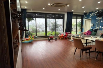 Bán Nhà Phố Lạc Long Quân - Phân Lô - Ô Tô Tránh - Giá Nhỉnh 30 Tỷ