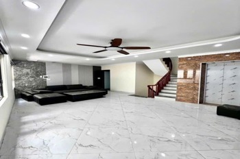 Nhà Mặt Phố La Thành Đống Đa - 52m2, 3 Tầng, Mặt Tiền 9m - Giá 36 Tỷ