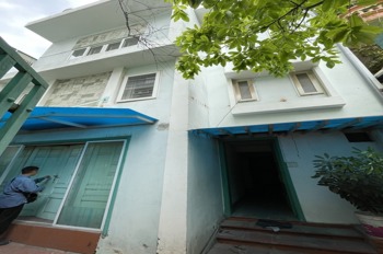 Bán Nhà Nguyễn Văn Cừ, Long Biên - 127m², 3 Tầng, Ô Tô Vào Nhà - Giá 24 tỷ
