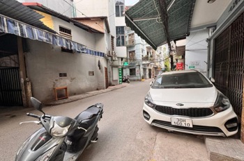 Bán nhà mặt phố Nguyễn Công Trứ - 45m2, 4 tầng, ô tô tránh, giá 13.7 tỷ