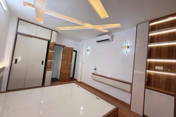 Bán nhà phố Láng Hạ, Đống Đa - 5 Tầng, Full Nội Thất, Sổ Riêng