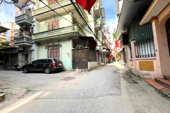 Đất Xuân Đỉnh, 61m , MT.4.1m, bán đất tặng nhà, ô tô đỗ cửa!