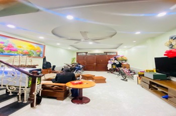 Bán nhà Pháo Đài Láng 38m2, 5 tầng, nở hậu - Giá 7.95 tỷ