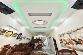Nhà Nở Hậu HXH 130m2, Tặng GPXD - Nguyên Hồng, Quận Bình Thạnh | Giá 7.5 tỷ