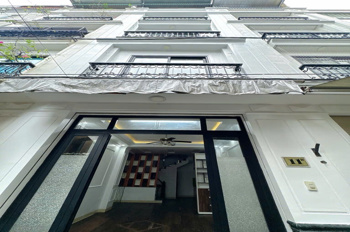 30.8m² Ngọc Thụy – MT 3.5m – 5 Tầng – Nhà Mới 90% – Full Nội Thất – 6.65 Tỷ