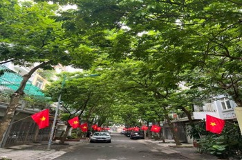 Bán Nhà Liền Kề Xa La Cao Cấp: Vị Trí Vàng, Hồ Koi, Bể Sục, Phòng Xông Hơi
