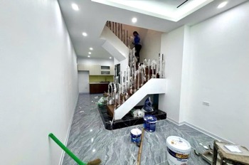 Bán Gấp Nhà Phố Pháo Đài Láng - 45m2, 4 Tầng, Giá 8 Tỷ - Vị Trí Đắc Địa