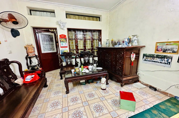 (Hiếm) Nghi Tàm - lô góc - ngõ đẹp - nông 10m oto tránh - 80m2 chỉ 21 tỷ