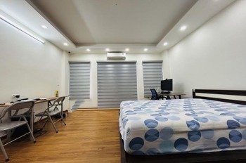 Bán nhà phố Yên Lạc, Hai Bà Trưng: 52m², 5 Tầng, Lô Góc, Thang Máy, Giá 15.5 Tỷ
