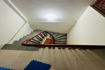Bán Nhà Võ Chí Công, Cầu Giấy - 30m² - 5 Tầng - Full Nội Thất - Giá 7.5 tỷ