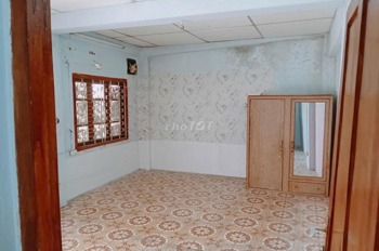 Cho Thuê Căn Hộ Chung Cư 51 Huỳnh Thúc Kháng, Đống Đa - Giá 4 Triệu/Tháng