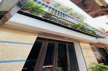 Bán nhà Kim Giang, 35m2, 5 tầng, hơn 7 tỷ, ngõ thông thoáng, gần trường học