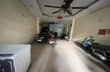 Nhà Phố Ngõ 43 Trung Kính: 42m², 4 Tầng, Giá 9.2 Tỷ - Vị Trí Đắc Địa