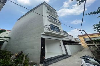Ế ẩm quá giảm kịch khung căn nhà 5 tầng tại Vân Canh oto cách nhà 50m đi bộ
