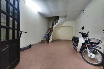 Cho Thuê Nhà Nguyên Căn Vũ Thạnh, Đống Đa - Ngõ Ô Tô, 20m Ra Phố