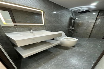Bán nhà mới tinh 31-34m² 5 tầng, mặt tiền 3.3m, giá 8.8 tỷ - Nguyễn Văn Huyên