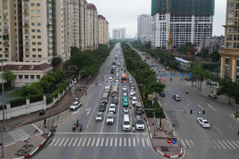 Em có căn chung cư 46m, 2 ngủ, 1 bếp, vệ sinh,  thang máy vù vù! Ban công thoáng! Full đồ!