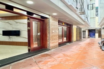 Bán Nhà Phố Mặt Tiền Nguyễn Thị Minh Khai, Quận 3 - Vị Trí Vàng, Giá Tốt