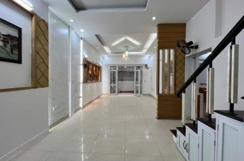 Bán nhà lô góc 3 mặt thoáng, ngõ rộng - Phố Tô Vĩnh Diện, Hà Nội