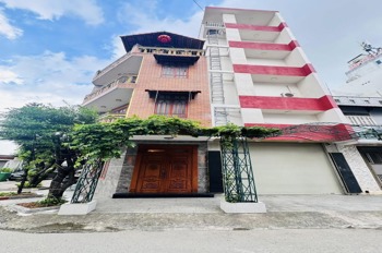 Bán Tòa Nhà Karaoke Trung Tâm Bình Chiểu, Thủ Đức - 2 Mặt Tiền, 13 Tỷ