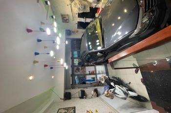 Bán nhà phố Quận 7 - 100m2 - 5PN - Giá 15 tỷ - Vị trí đắc địa