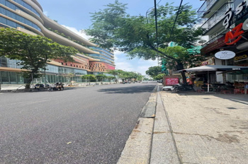VIP MẶT PHỐ NGUYỄN THÁI HỌC.
- LÔ GÓC 2 THOÁNG - THANG MÁY - Ô TÔ TRÁNH
- VỈA HÈ ĐÁ BÓNG - KINH