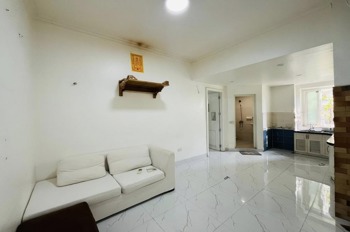 Chung Cư C10 Xuân La: Căn Góc 37m² - Giá 3.57 Tỷ - Vị Trí Đắc Địa
