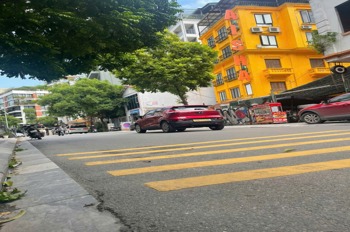 Bán nhà mặt phố Tô Ngọc Vân Tây Hồ - Dòng tiền ổn định, cho thuê cao
