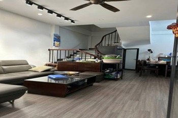 Bán Nhà Phố Kim Mã Lô Góc - 60m2 - 5 Tầng - 20 Tỷ - Kinh Doanh Sầm Uất