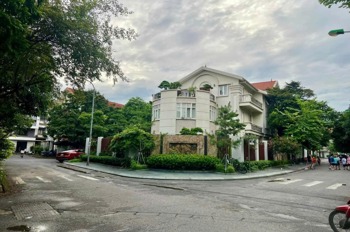 Bán Biệt Thự Làng Việt Kiều Châu Âu Hà Đông - 134m² - Giá 40 Tỷ