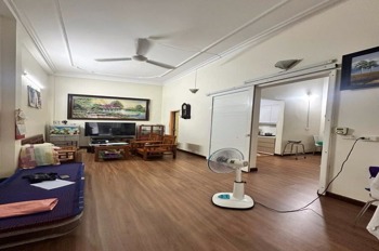 Bán nhà phố Nguyễn Chí Thanh, Đống Đa - 45m2, 4 tầng, MT 5m - Giá 25 tỷ