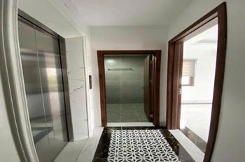 Nhà Mặt Phố Kim Mã - Vị Trí Vàng, 42m2, Giá 32 Tỷ