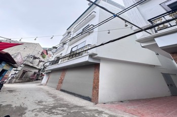 Mô hình góc Mậu Lương 33m2, 5 Tầng, Ô Tô Tránh Vào, Kinh Doanh - 7.35 Tỷ