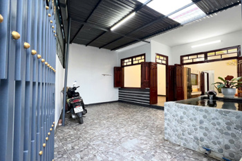 Căn nhà hẽm Cầu Dứa Phú Nông ngay Trung tâm phường Tây Nha Trang sát cạnh chợ,bách hóa xanh