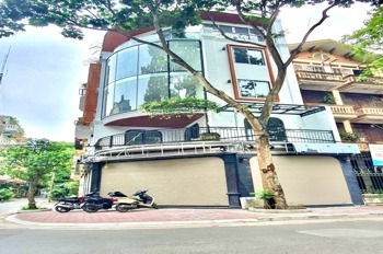 Bán nhà lô góc Hoàng Cầu, Đống Đa - 108m2, 5 tầng, thang máy, kinh doanh đỉnh cao