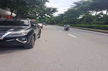 Bán Nhà Mặt Phố Đường Bưởi, Ba Đình - 32m2, 6 Tầng, Lô Góc, 18 Tỷ