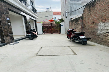 Bán nhà Liên Mạc Thượng Cát 34m, 4 tầng Ô TÔ vinfast đỗ cổng gần ĐH Công Nghiệp