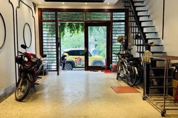 Nhà 2 mặt thoáng Thụy Phương 41m2, 5T, ô tô tránh